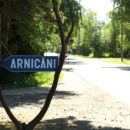 Viesu Maja Arnicani Ragaciems Esterno foto