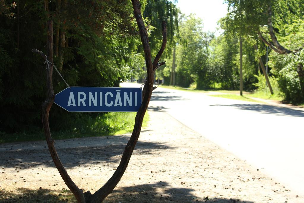 Viesu Maja Arnicani Ragaciems Esterno foto